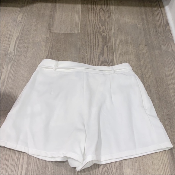 Women White shorts - Picture 2 of 3